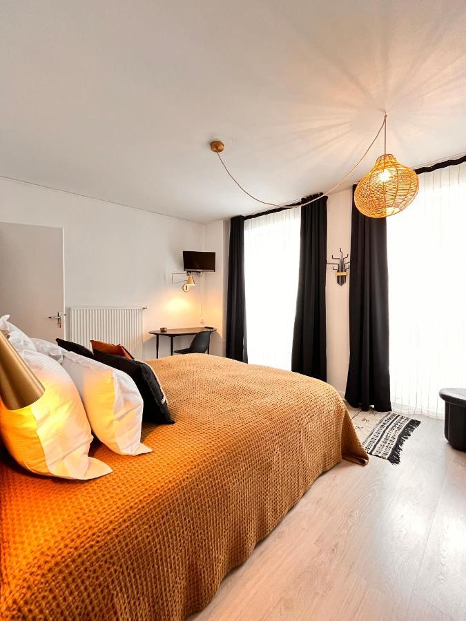 Hotel Du Commerce Cluny Bagian luar foto