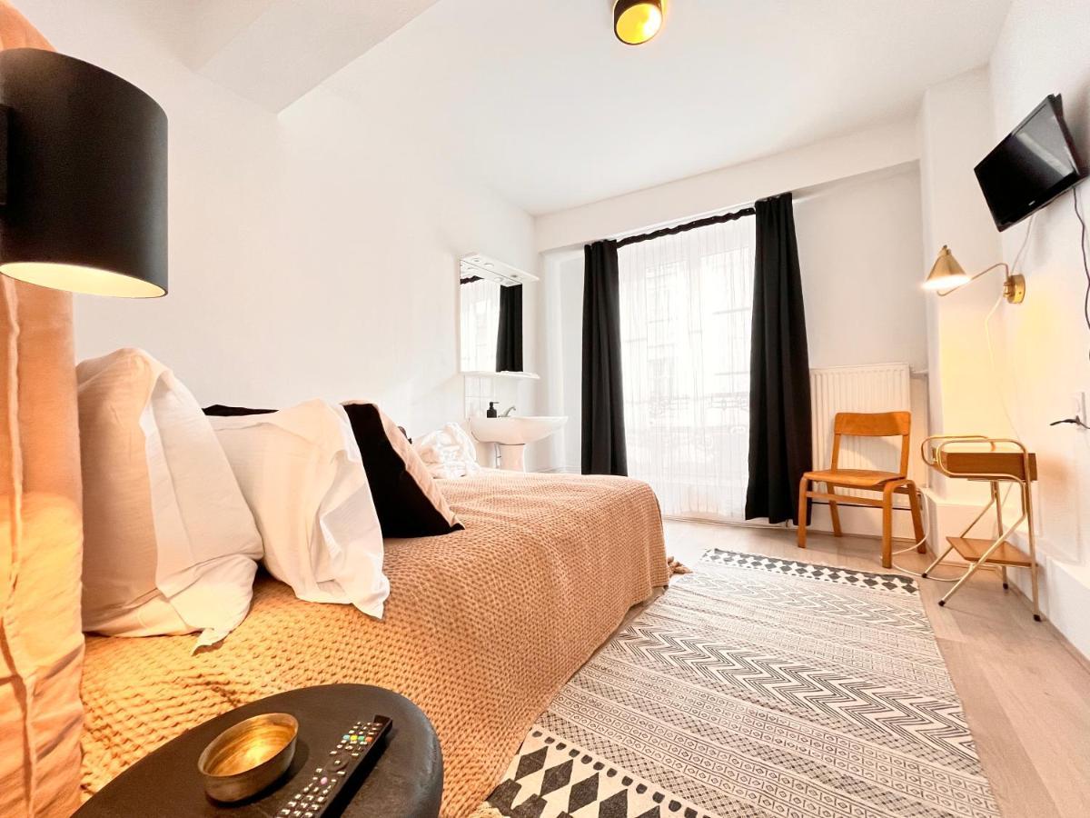 Hotel Du Commerce Cluny Bagian luar foto